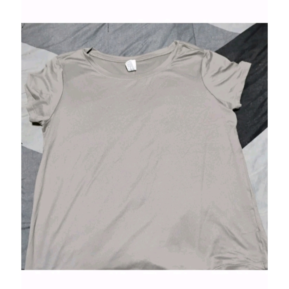 Velocity Women's Classic Light Gray Short Sleeve Tee